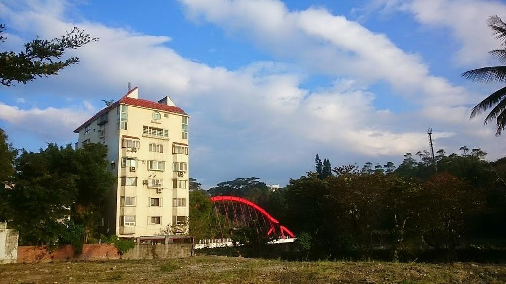 Literature River Bank 文學河岸 民宿 Hualien Exterior foto