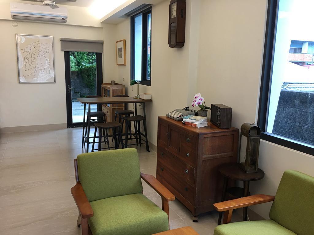 Literature River Bank 文學河岸 民宿 Hualien Exterior foto